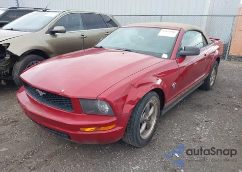 2009 Ford Mustang V6/V6 Premium z USA, uszkodzony, nr VIN 1ZVHT84NX95119928